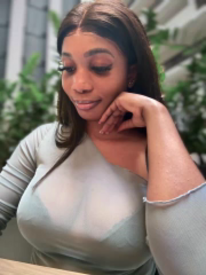 __Nessa__
