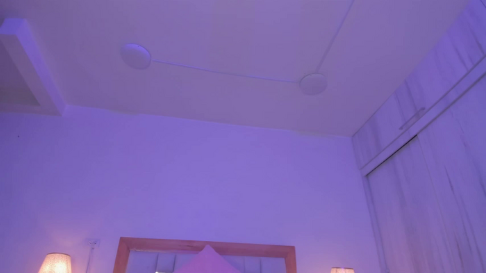mia_hank
