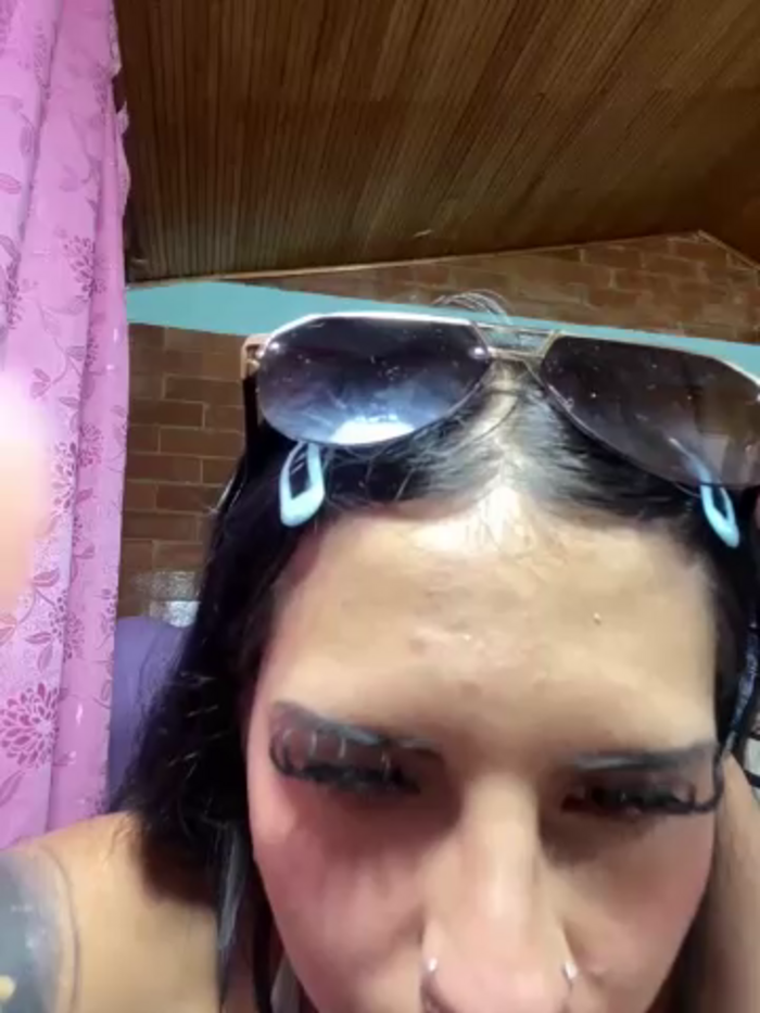 Hilary_pinkk