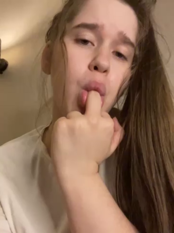 HornyGirlH