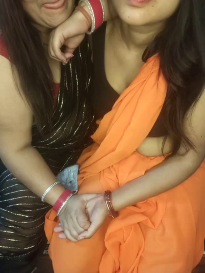 Indian_hotmilfs