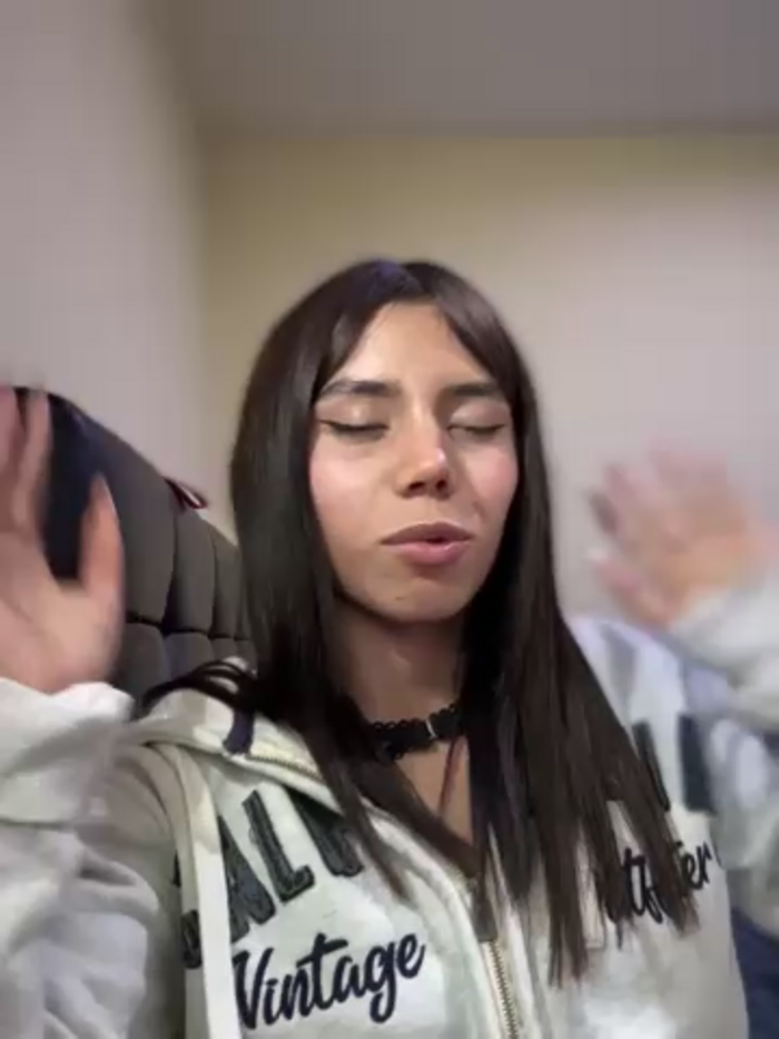 Laura-Khalifa