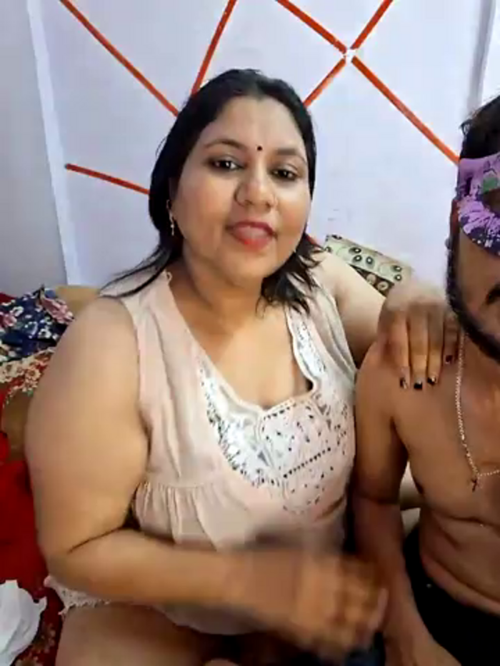 MOM-SUN-COUPLE