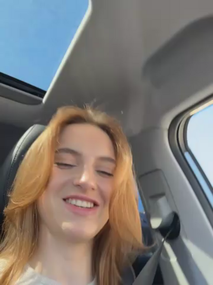 -AngelAri-