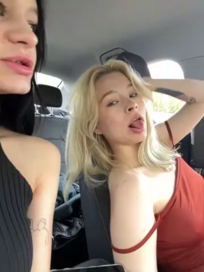 Cum_girlss