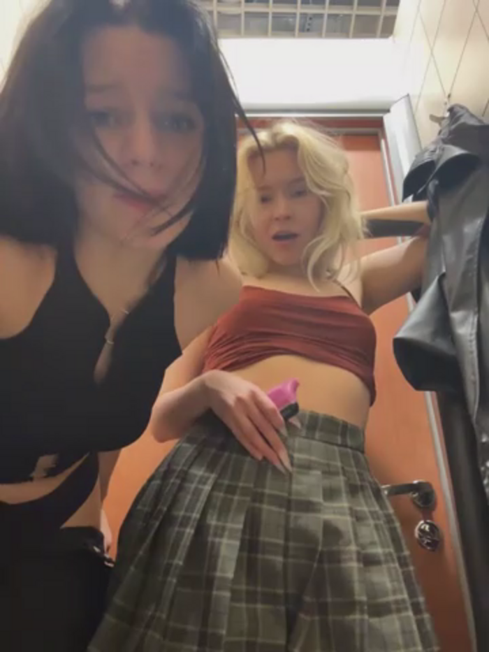 Cum_girlss