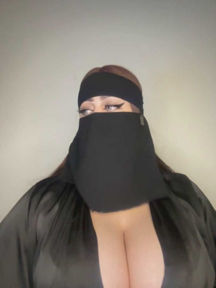 QueenDina777