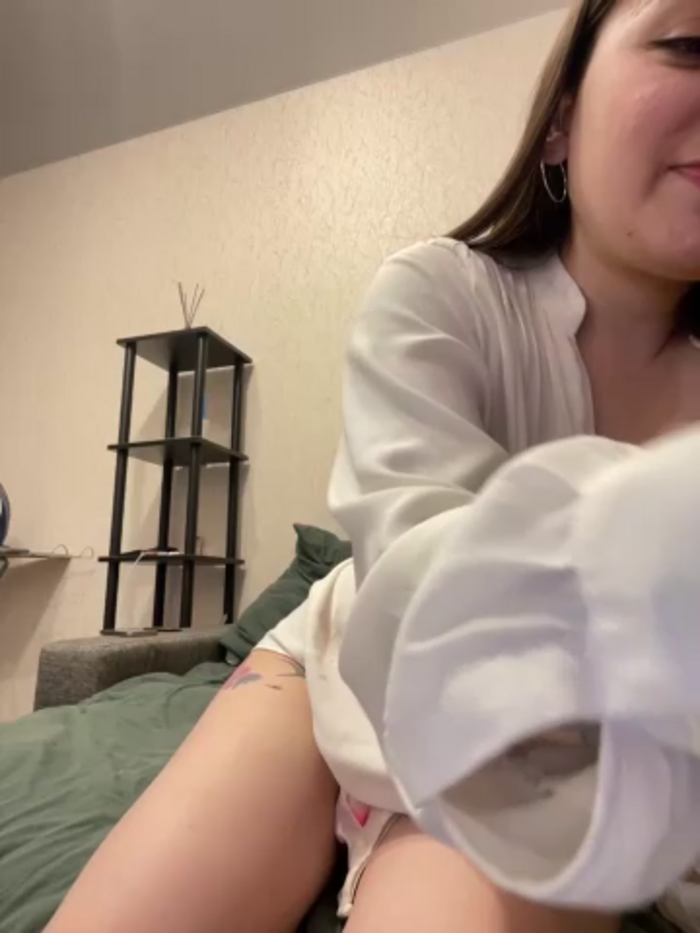 EllyBigTits