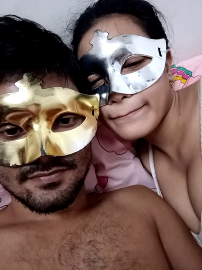 Strip_couple_love