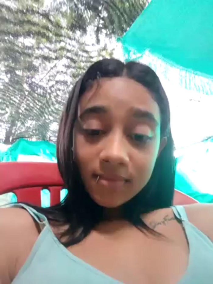 Zoe_Sweett18