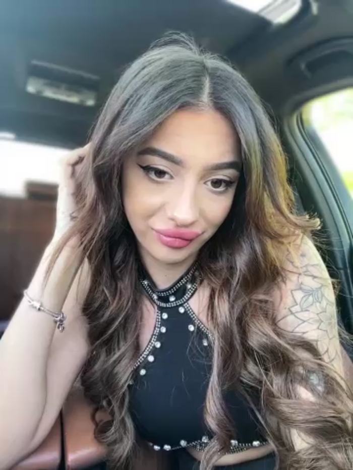 LaraVegas_