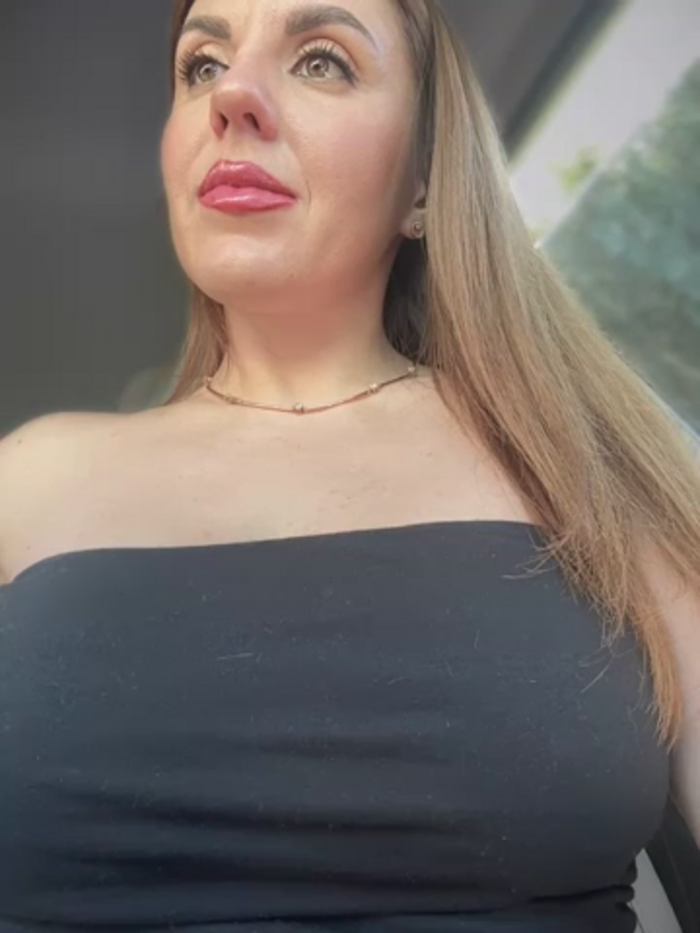 MilfNextDoor20