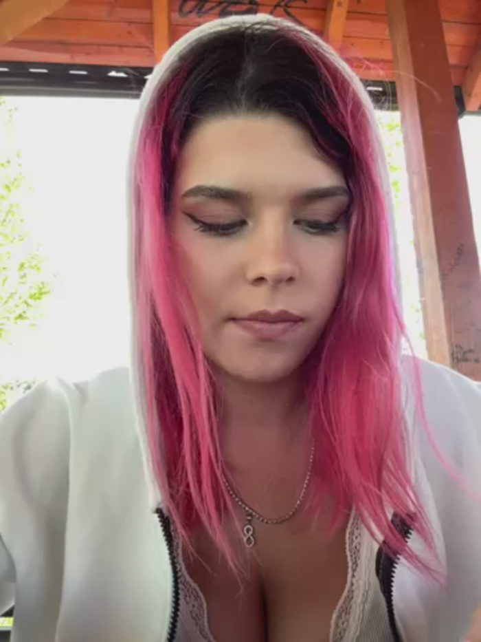RiriRoseey