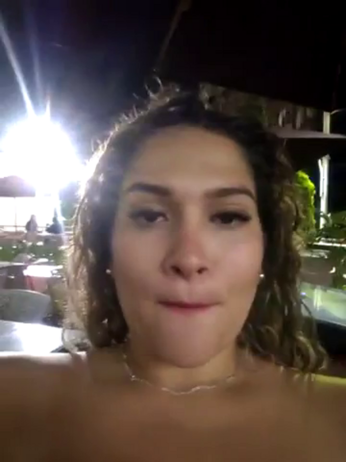Sara_smiiith211