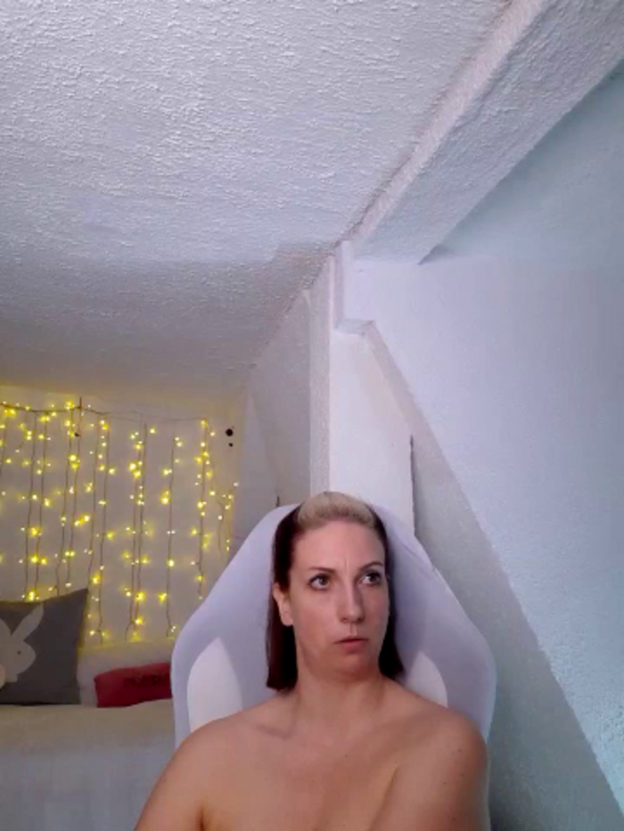 SexyJulia21