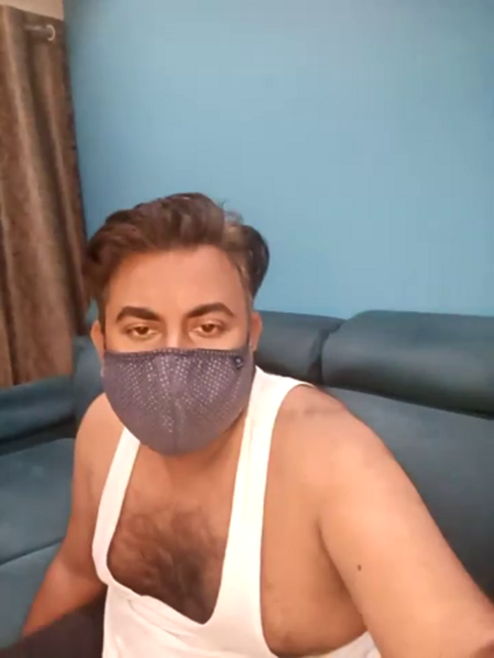 delstrip_couple