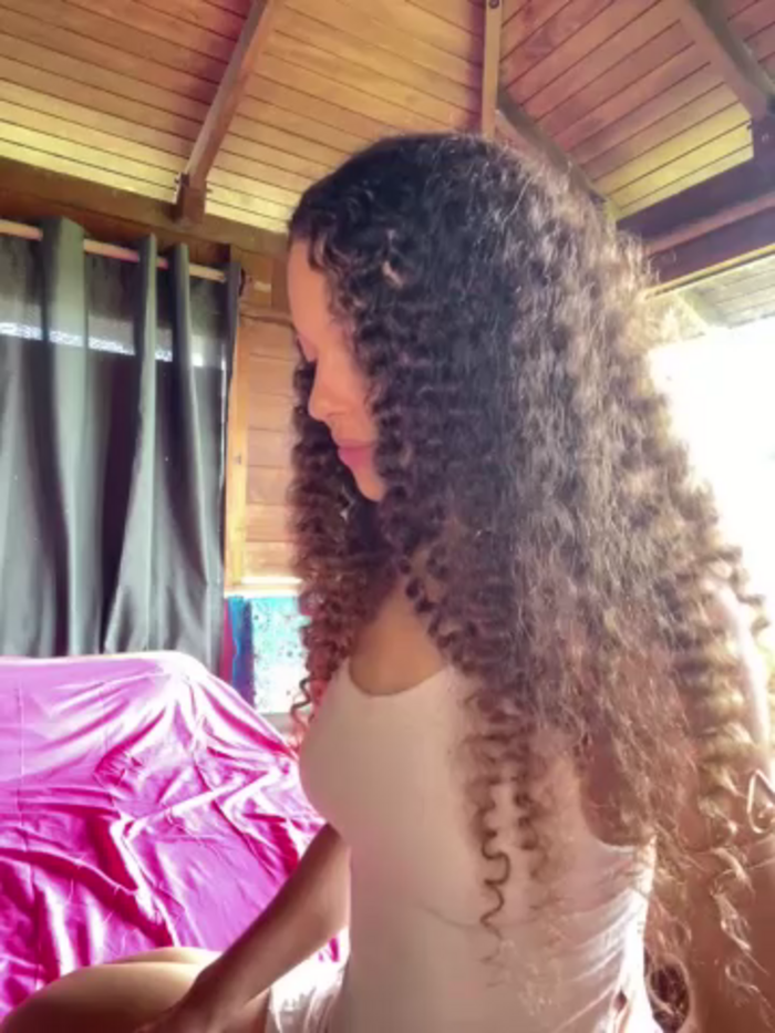 Rati_Curly