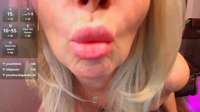Scarlett_Mai