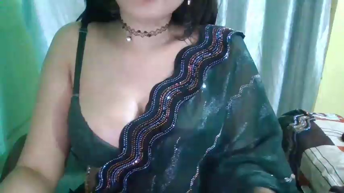Yashika_Love1