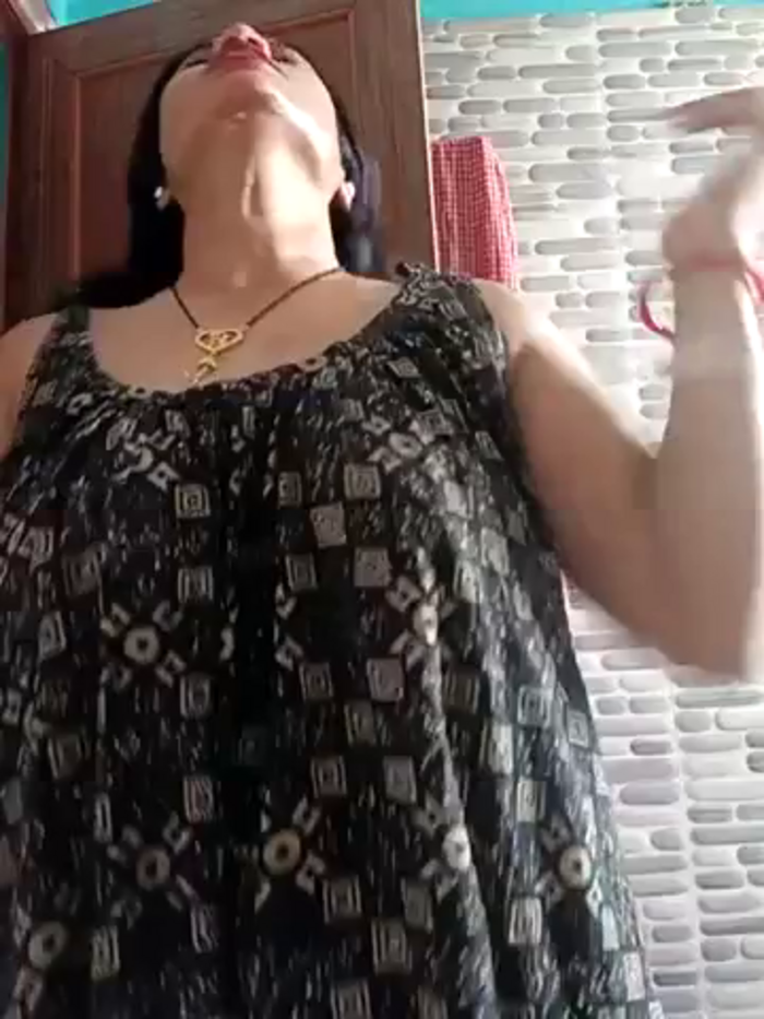 V-hot-sweet