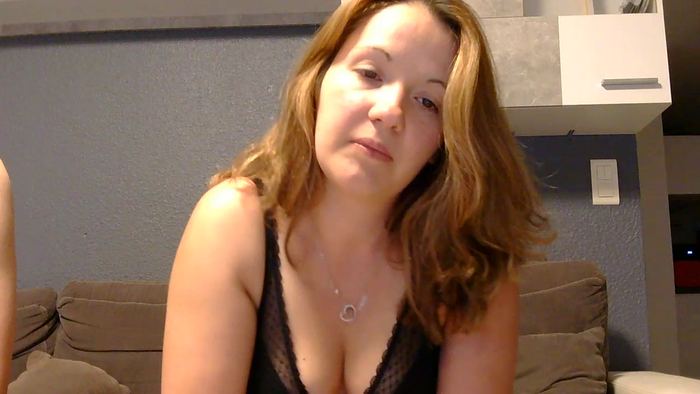 carlaetleo75