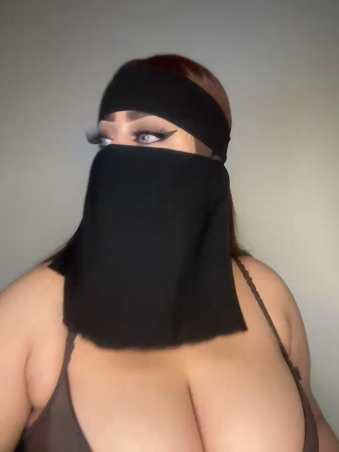 QueenDina777