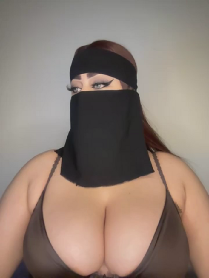 QueenDina777