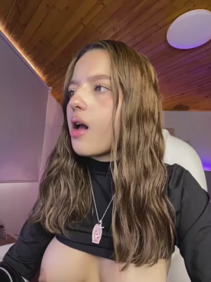 Sofia18_pinkk