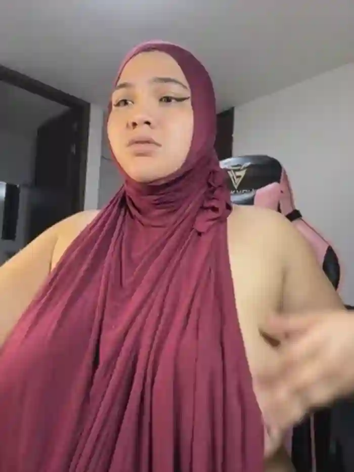 2025/05/01/stripchat-sweetmuslim01-22-21-58