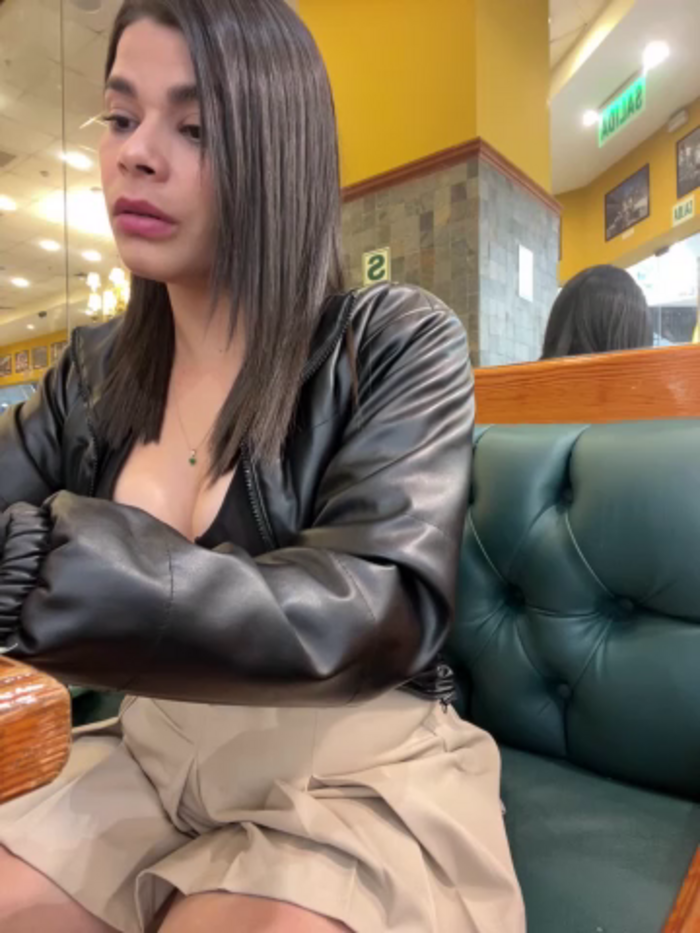 Leah_Honey26