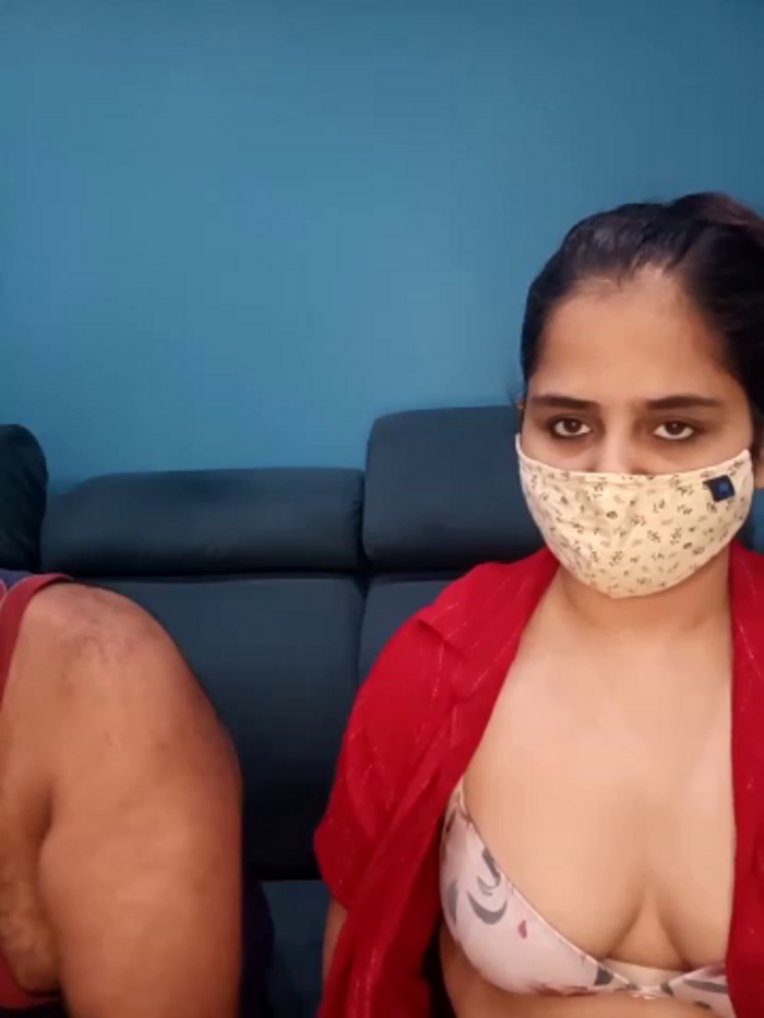 delstrip_couple