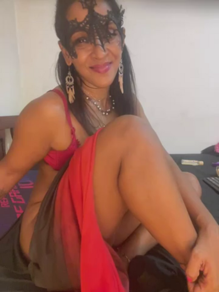 naughtyjaanu