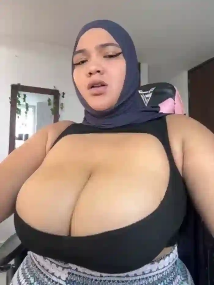 2025/05/02/stripchat-sweetmuslim01-20-39-42