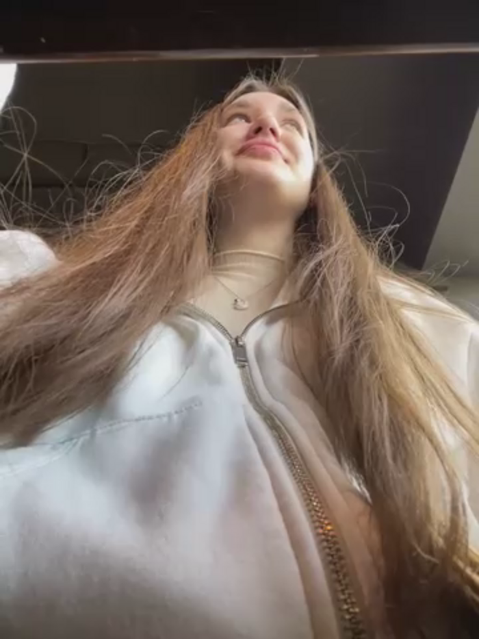 Holly_Molii