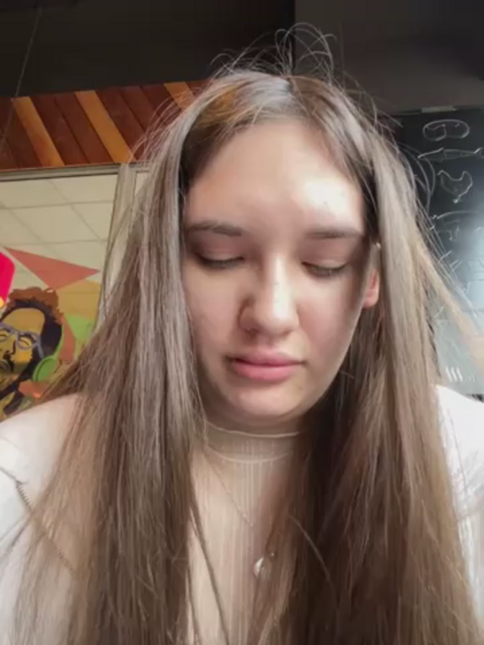 Holly_Molii