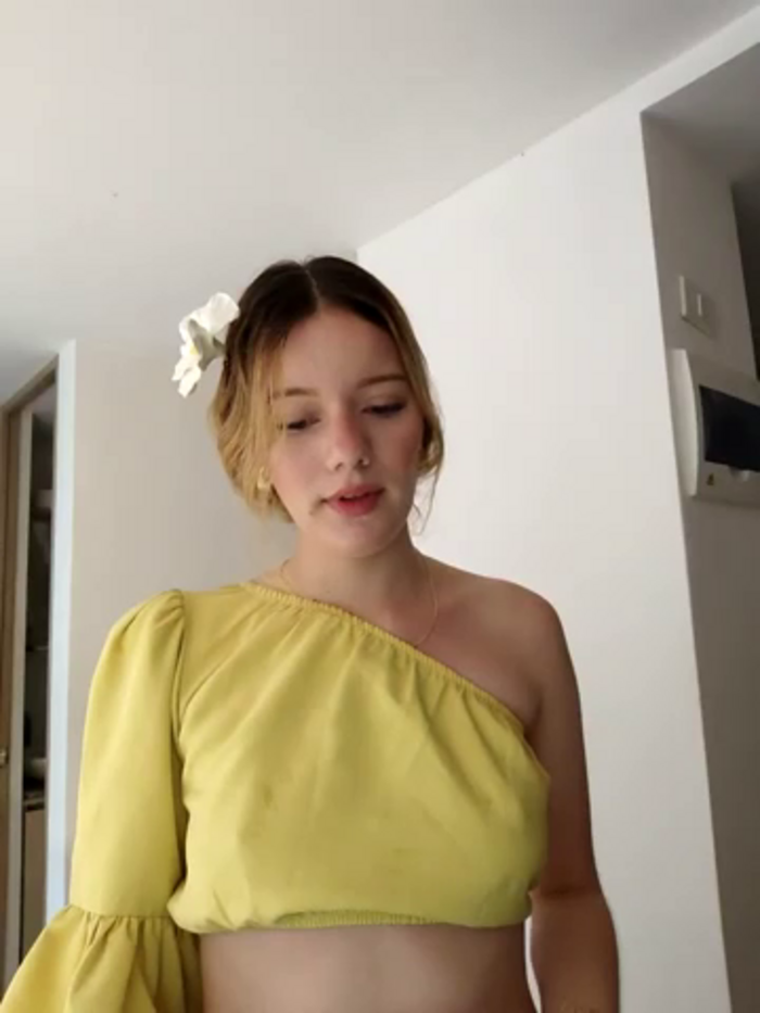 NicoleCut