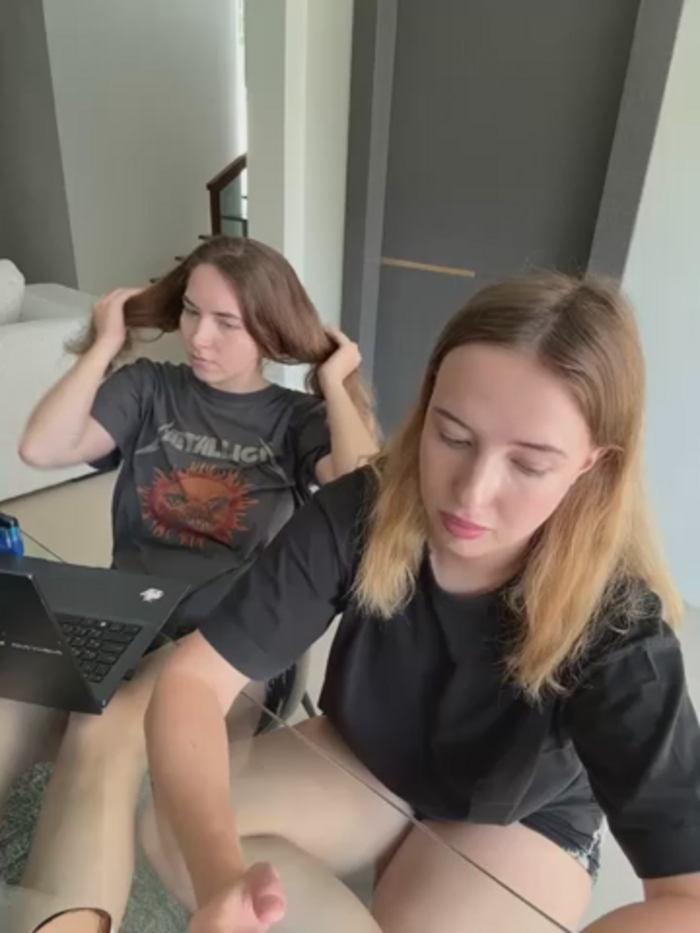 Nura_n_Sarah
