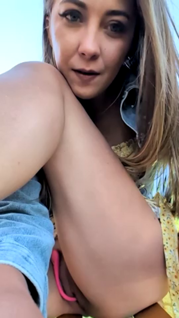 Risky_girl23