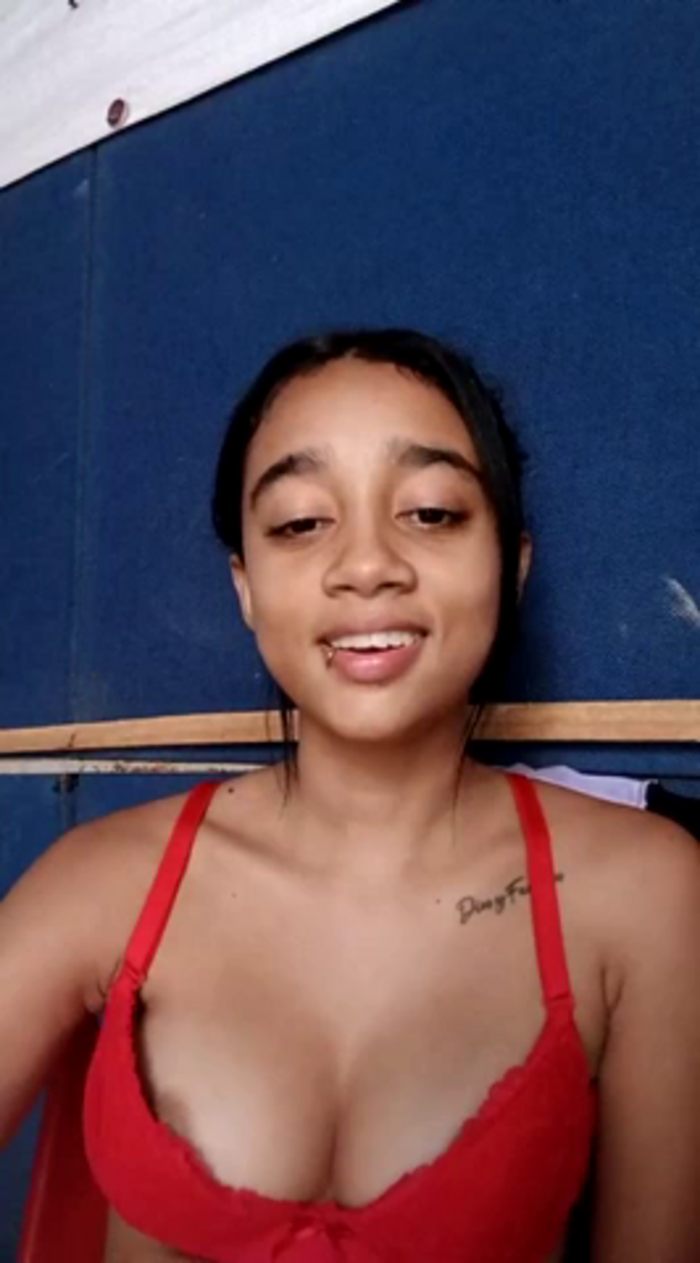 Zoe_Sweett18