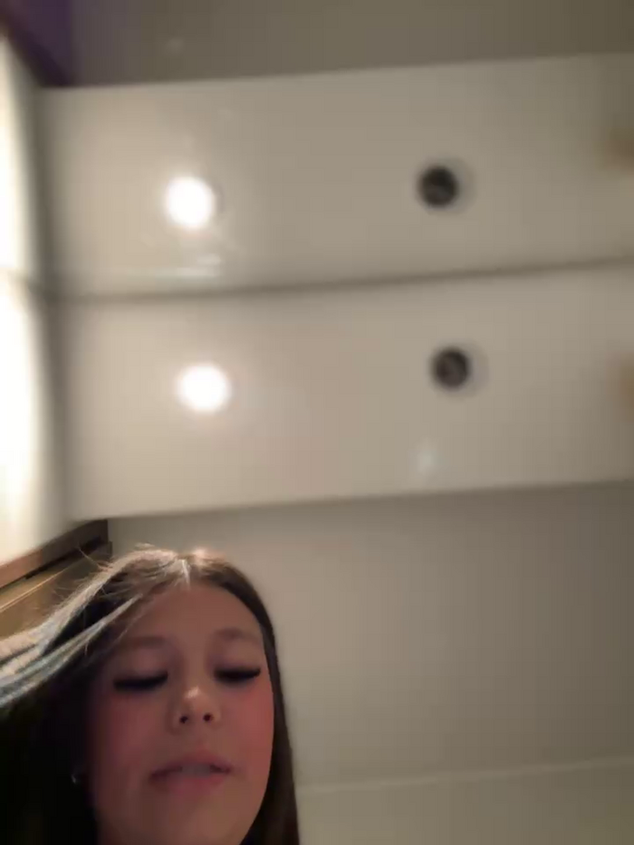 Alyshanon18