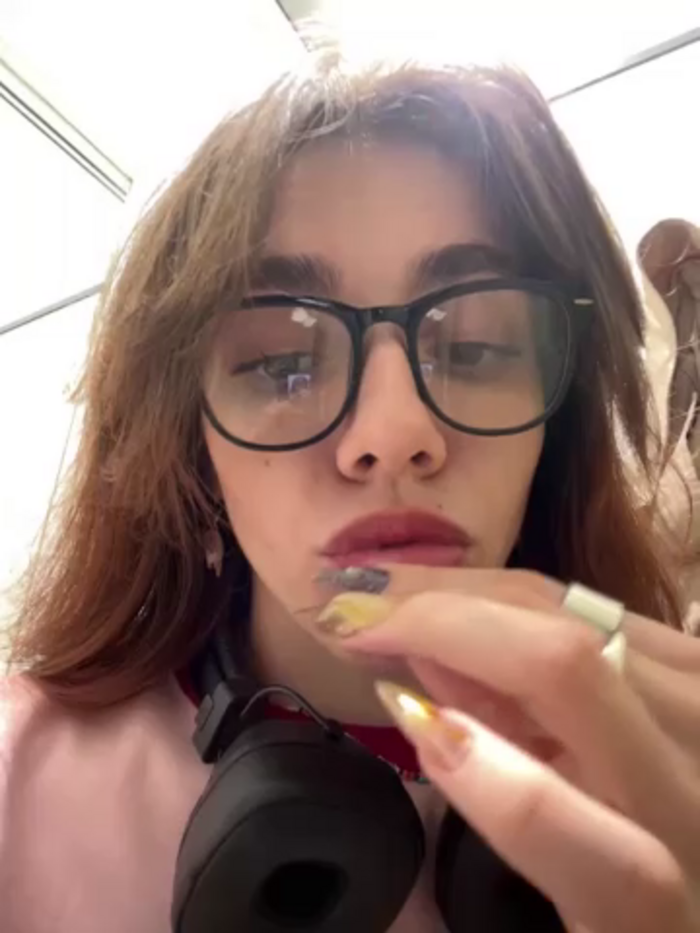 Lily__Belle