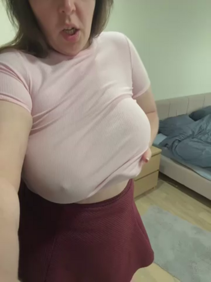 Your_Hot_Sister01