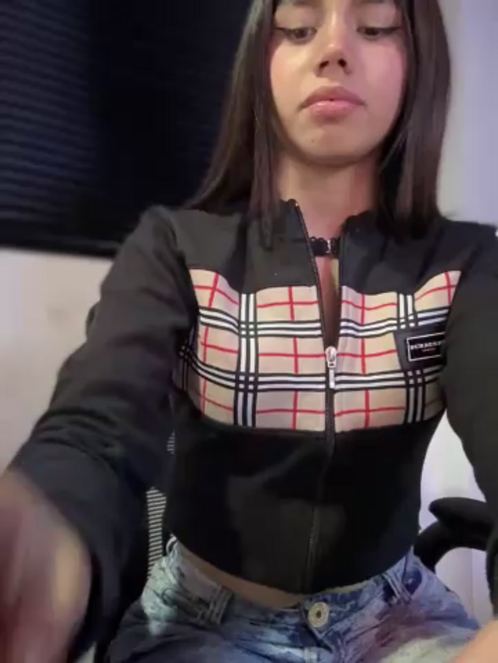 Laura-Khalifa