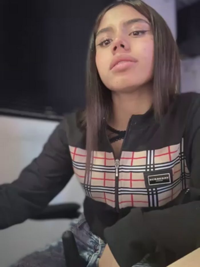 Laura-Khalifa