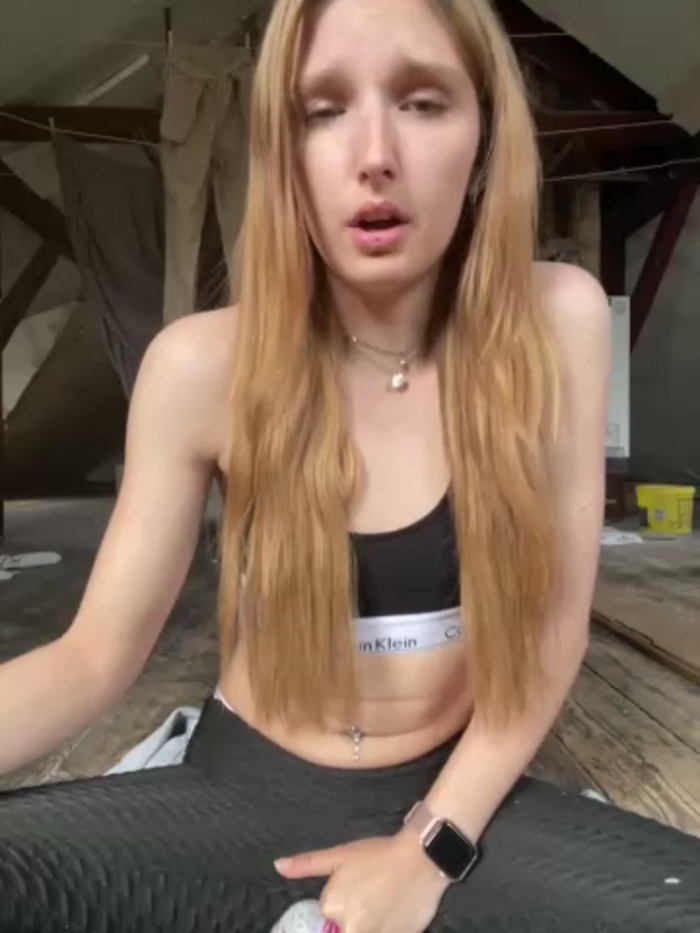 AnnyBelleX