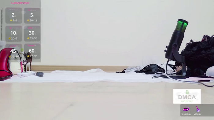 Vicki-66