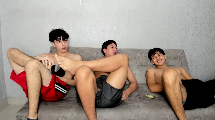 pelusos_mens