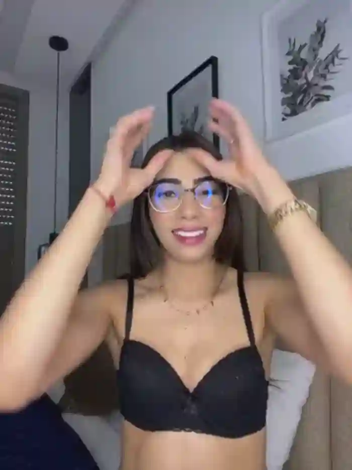 2025/05/05/stripchat-nada_arabs-17-08-34