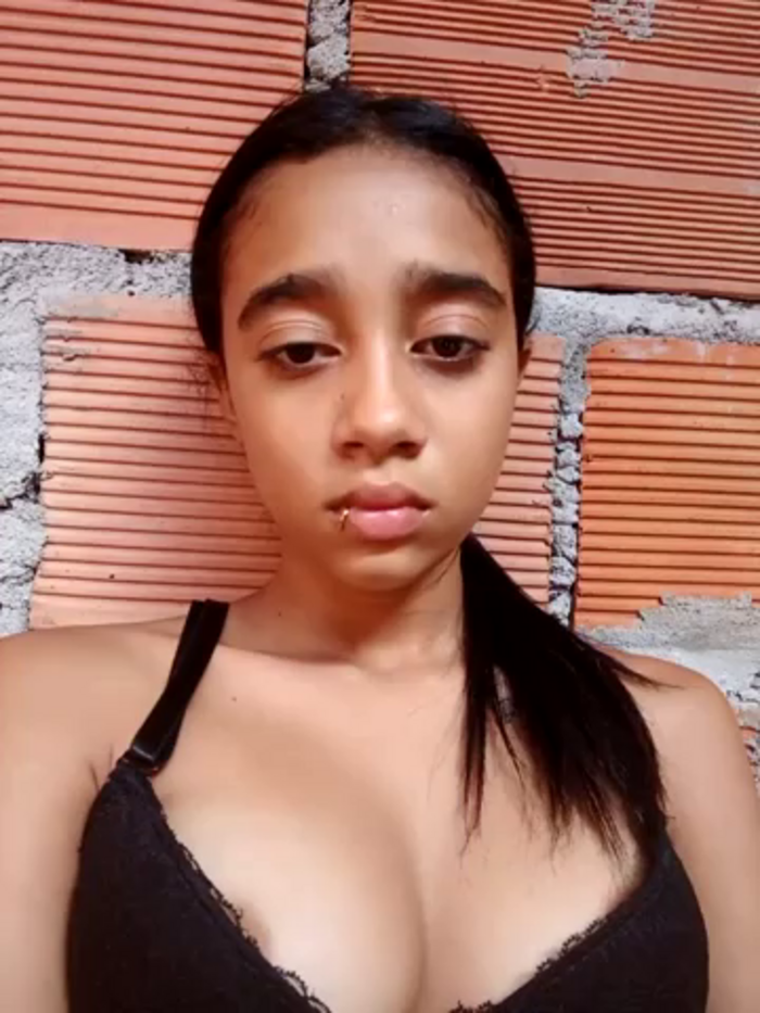 Zoe_Sweett18