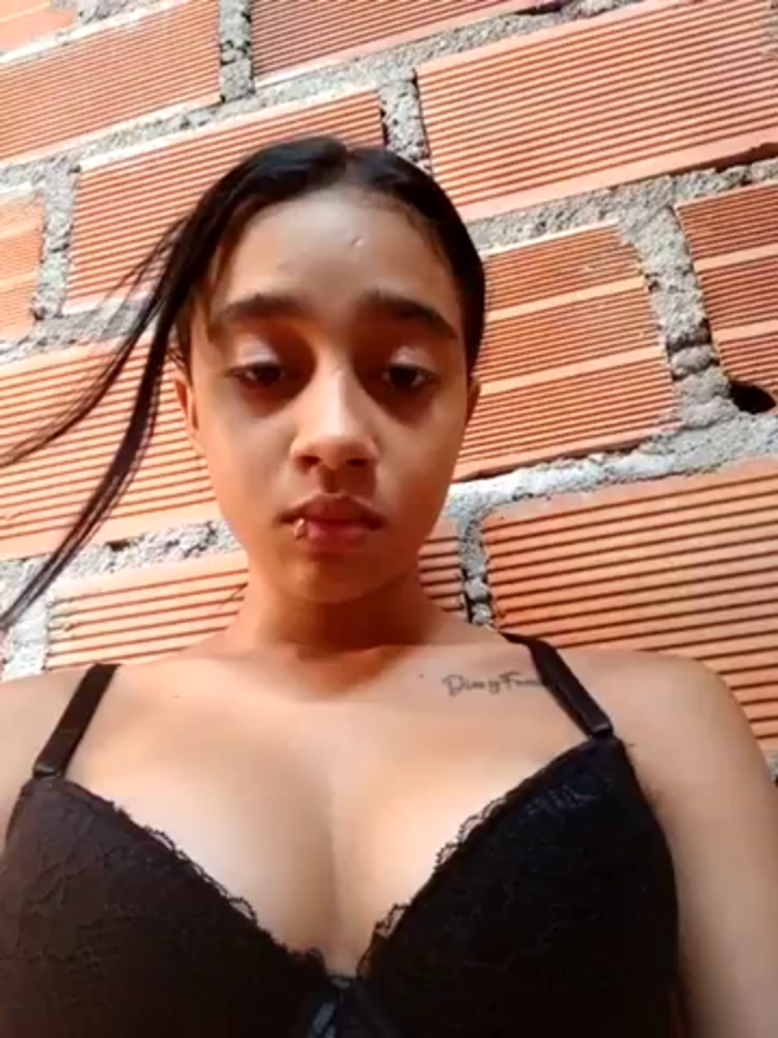 Zoe_Sweett18
